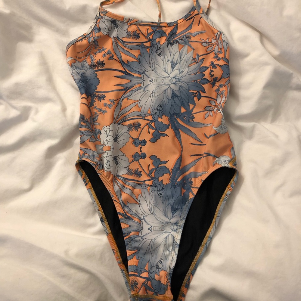 Jolyn fixed back size 28!